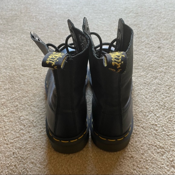 Dr. Martens 1460 Pascal Combat Boot Women's Leather Upper Original size 7 - Picture 5 of 10